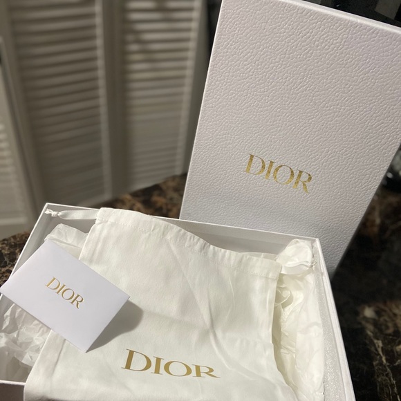 dior shoe box